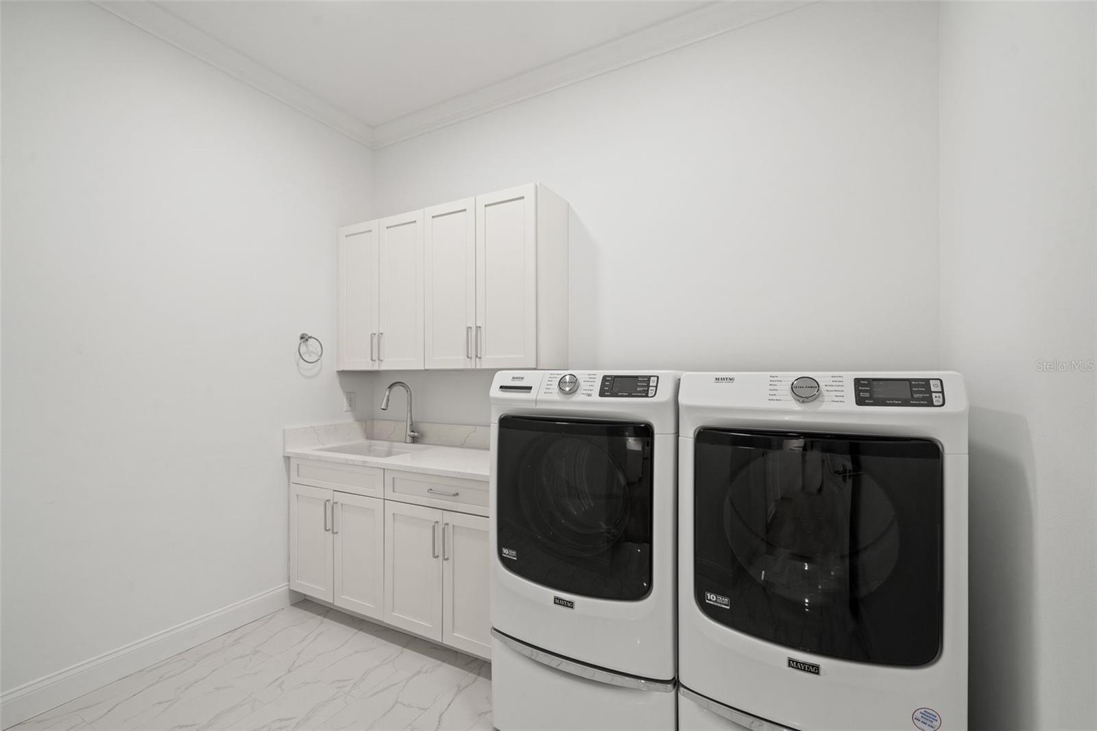 Image 15 of 62 For 4202 Woodmere Road