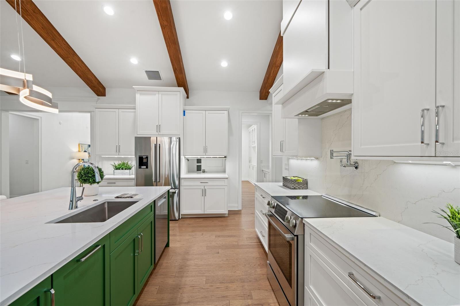 Image 18 of 62 For 4202 Woodmere Road