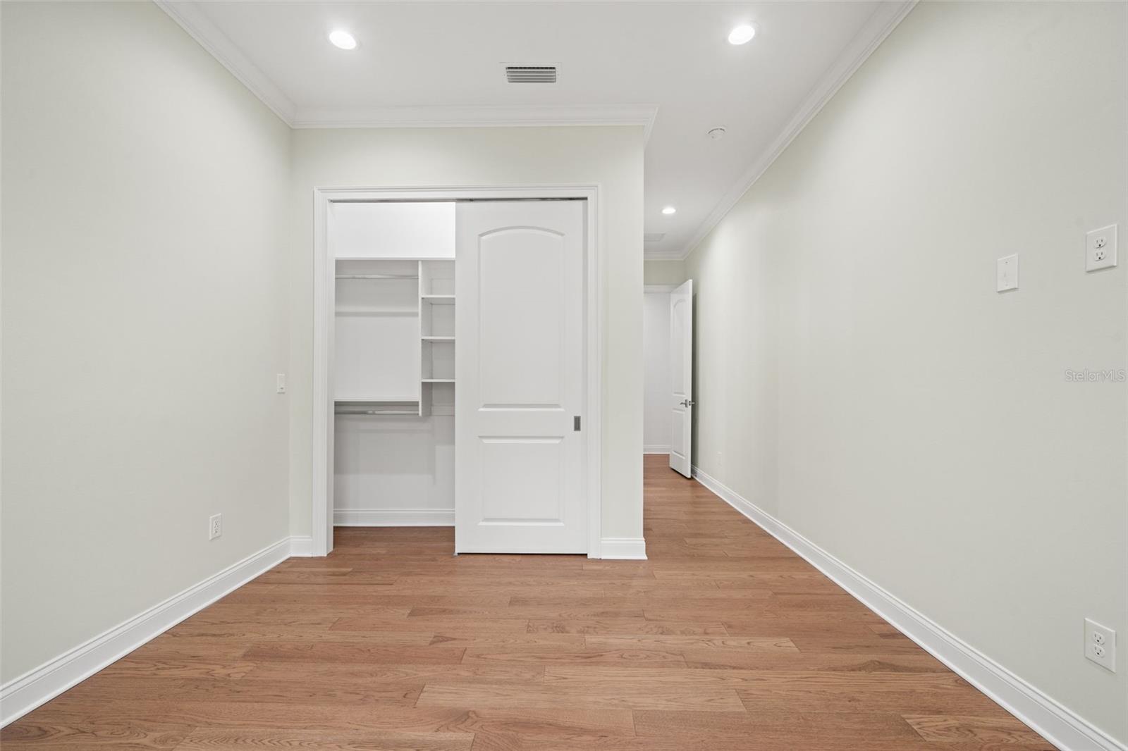 Image 36 of 62 For 4202 Woodmere Road