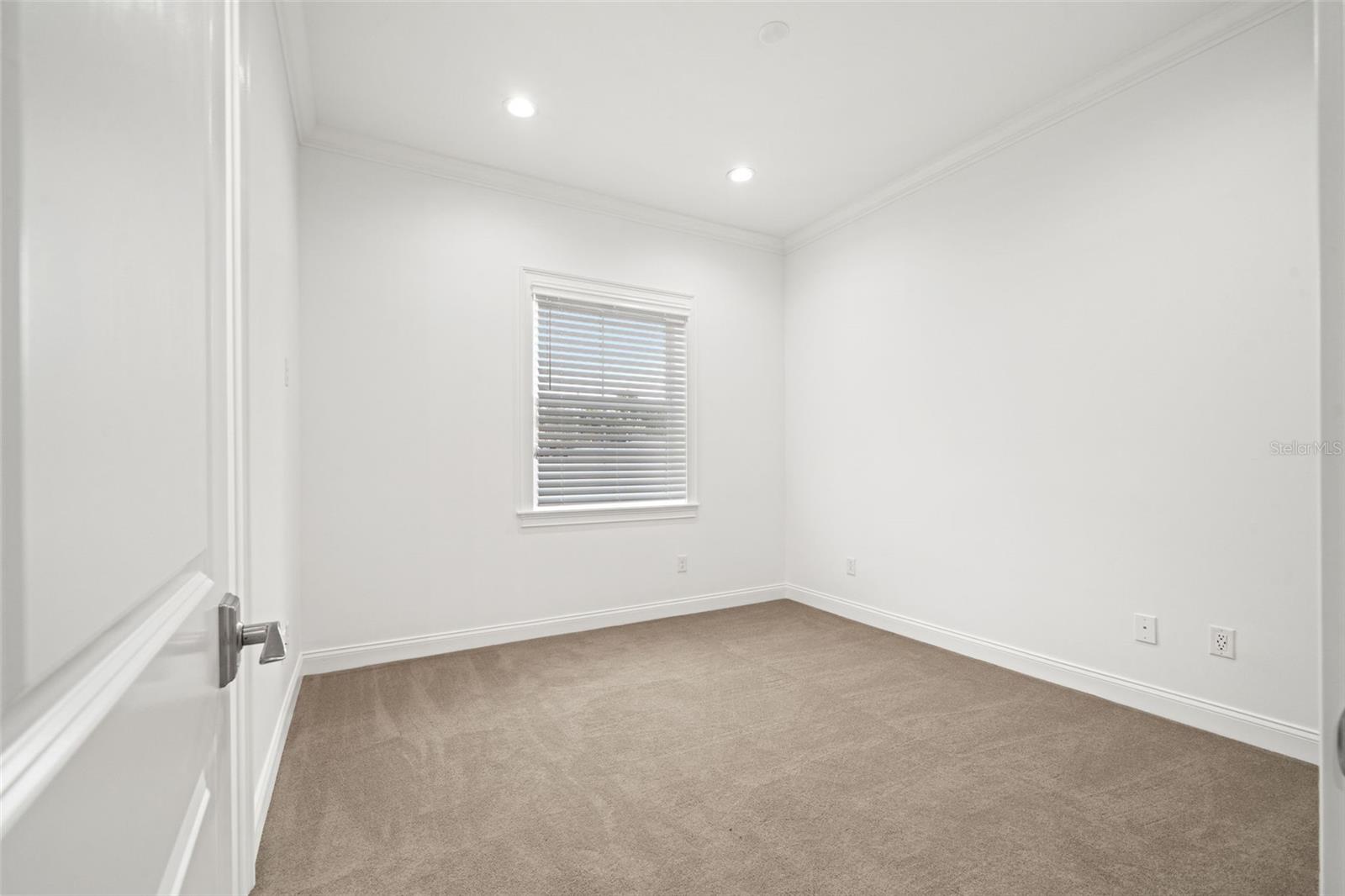 Image 40 of 62 For 4202 Woodmere Road