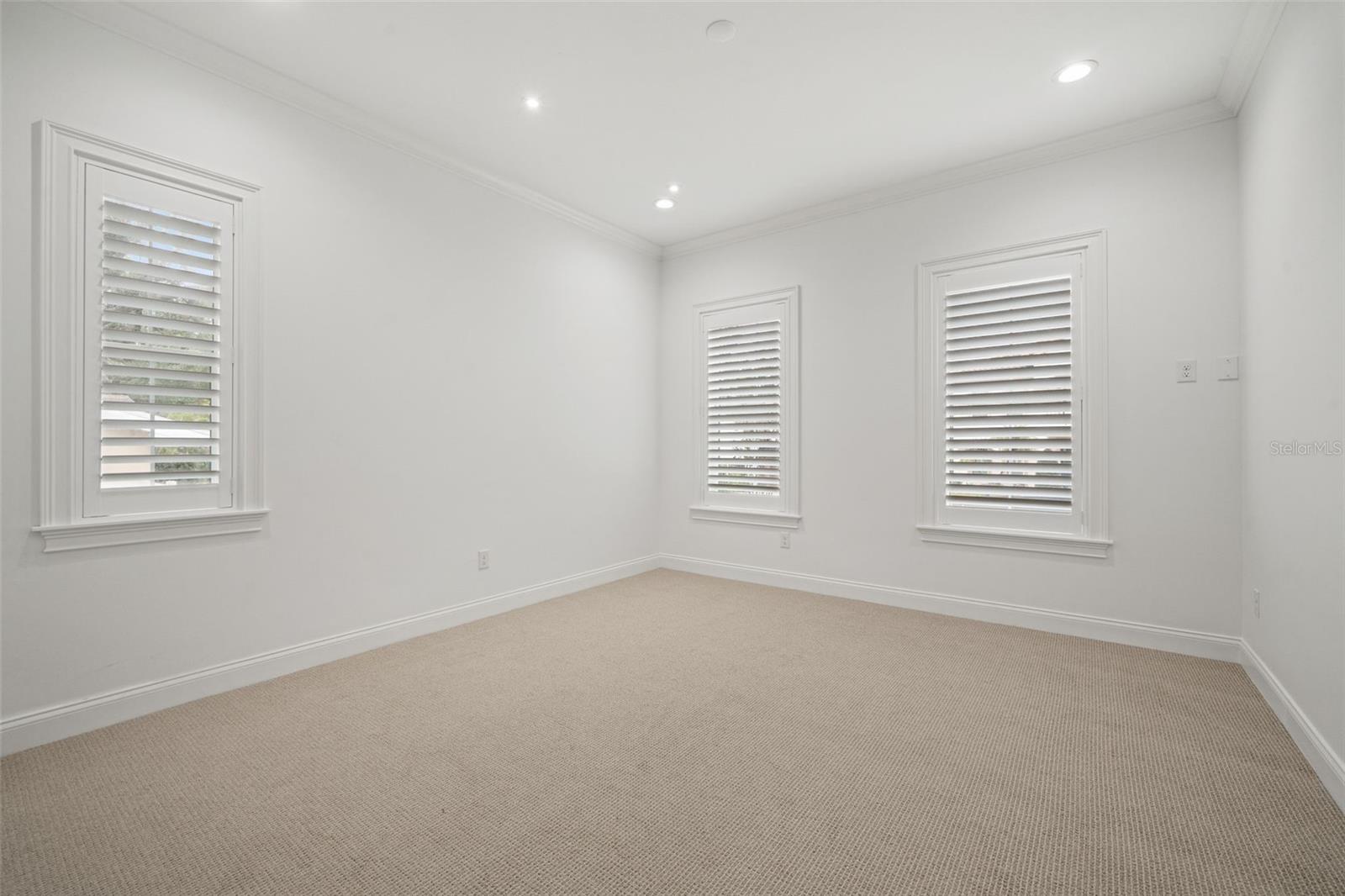 Image 44 of 62 For 4202 Woodmere Road