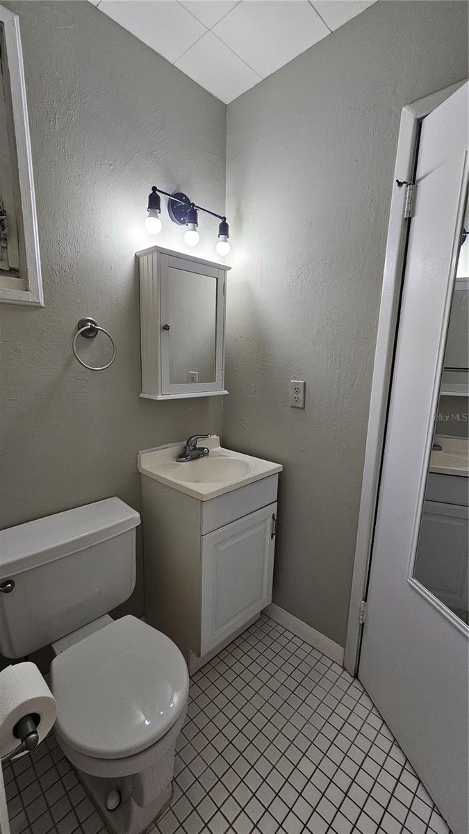 Image 8 of 17 For 1413 Warren Avenue