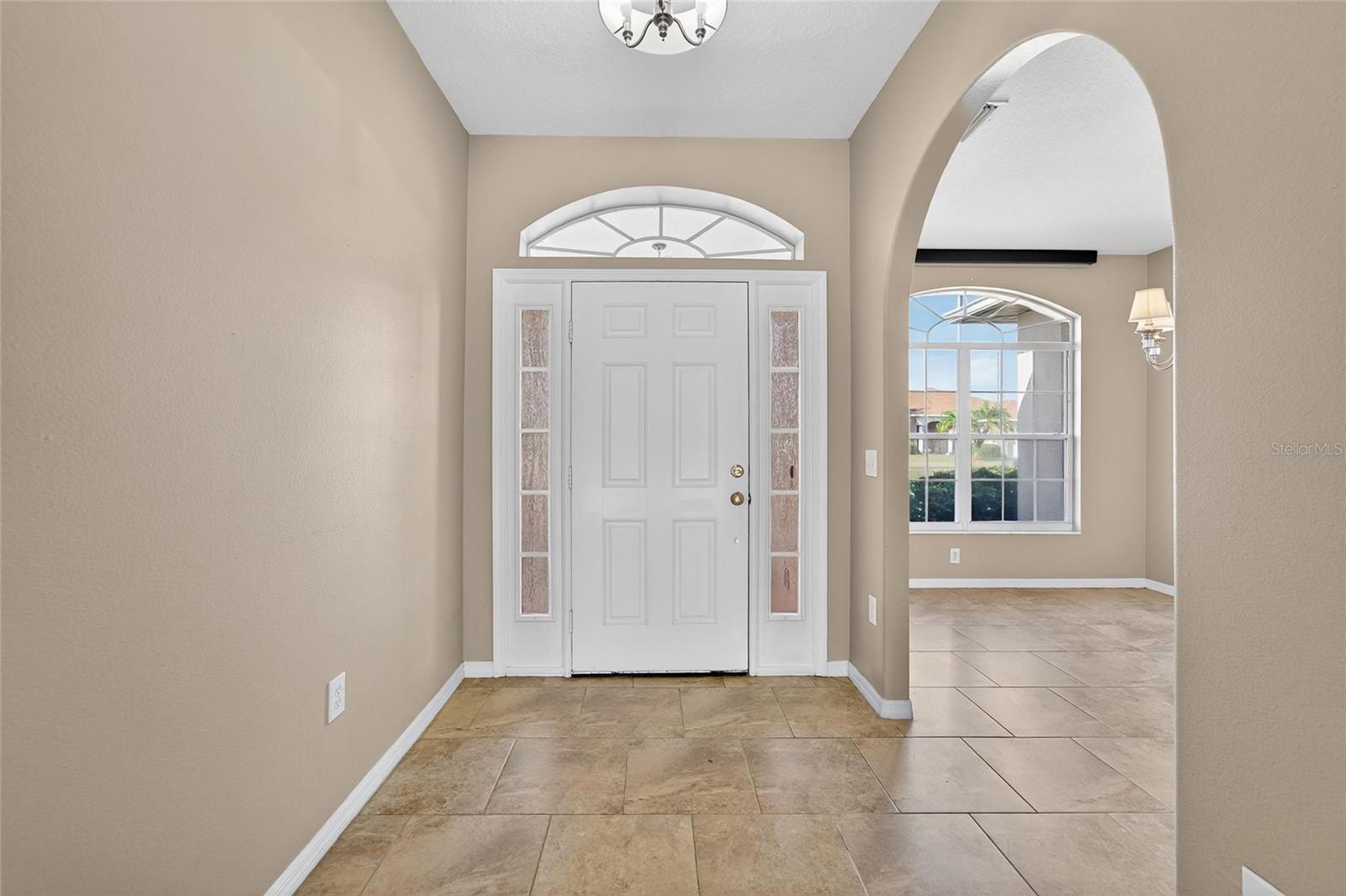 Image 10 of 87 For 1615 Oracle Drive