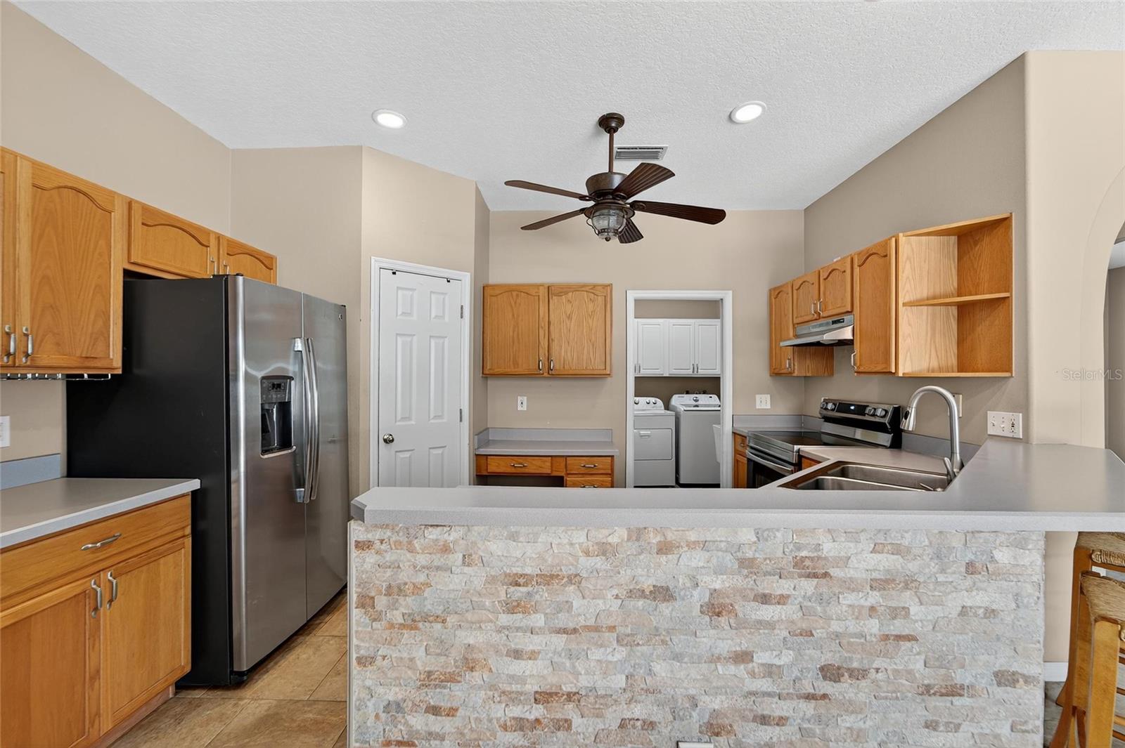 Image 25 of 87 For 1615 Oracle Drive