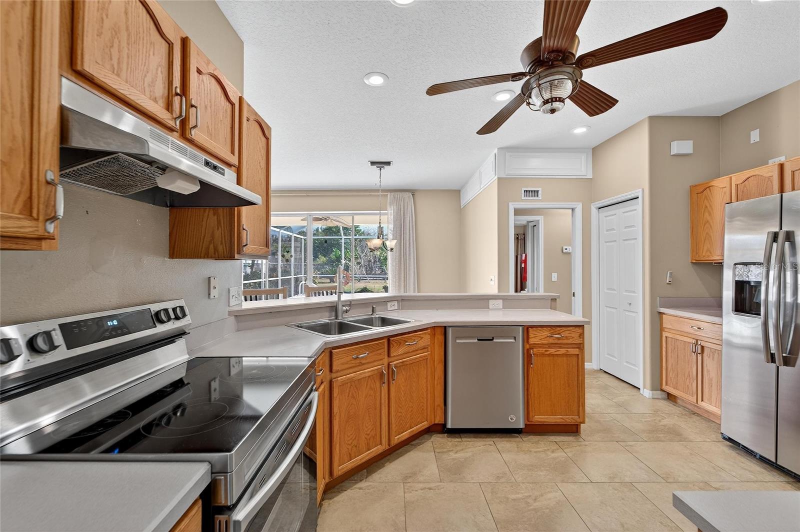 Image 27 of 87 For 1615 Oracle Drive