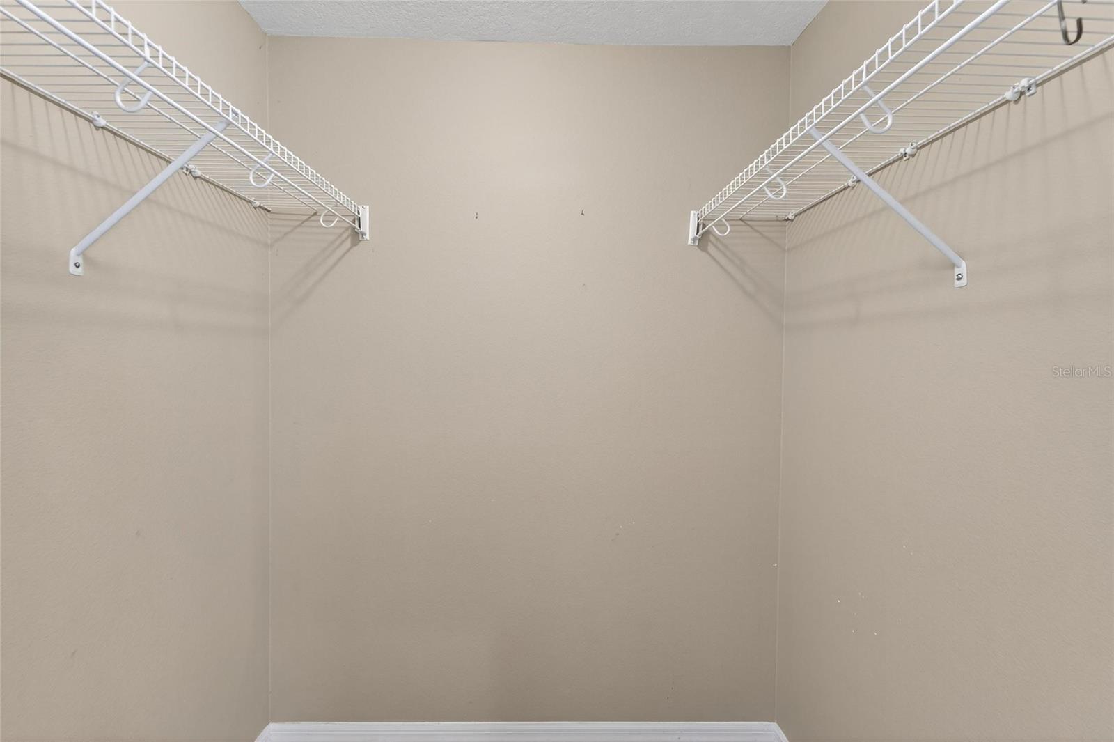 Image 40 of 87 For 1615 Oracle Drive