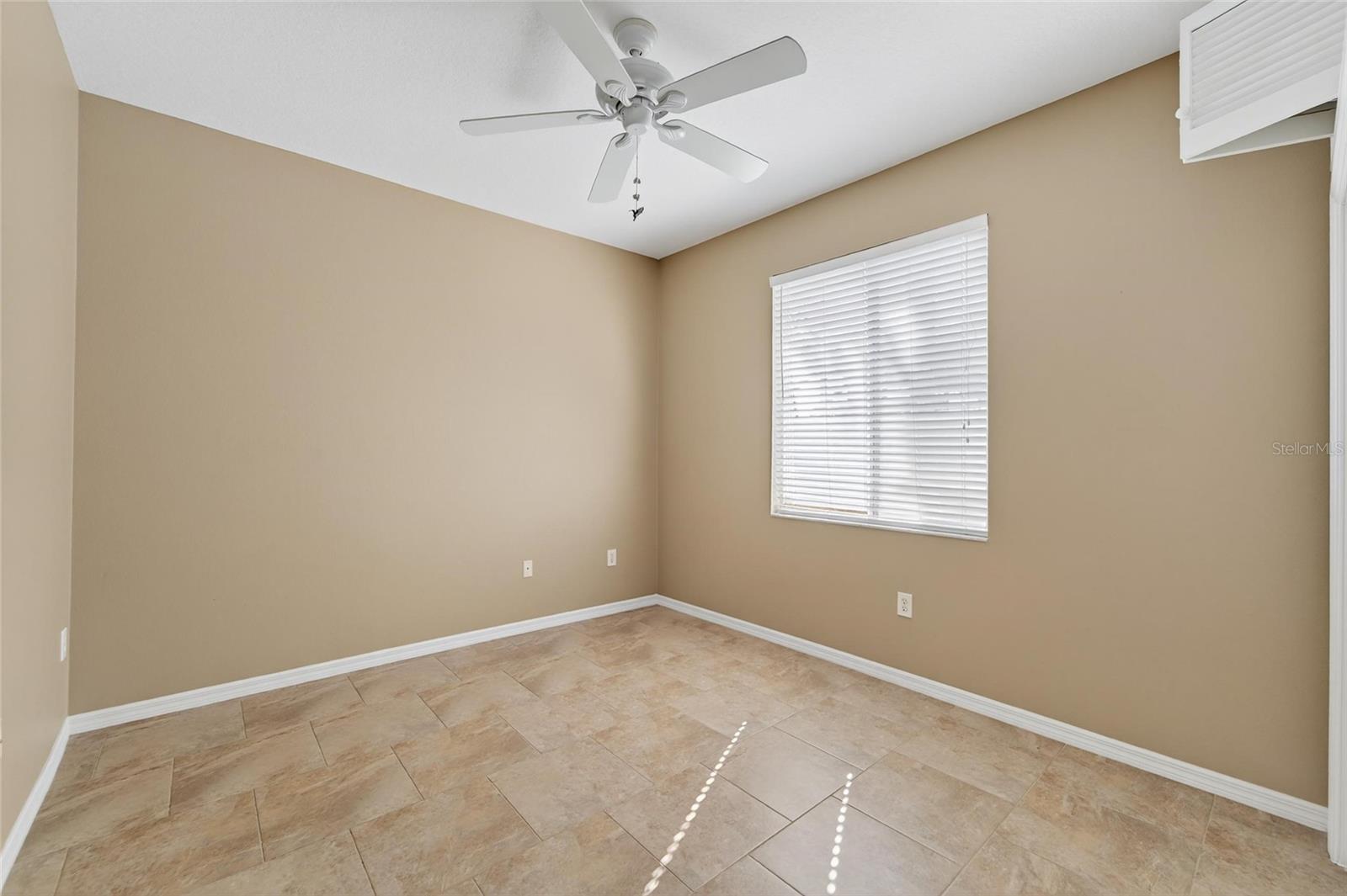 Image 50 of 87 For 1615 Oracle Drive