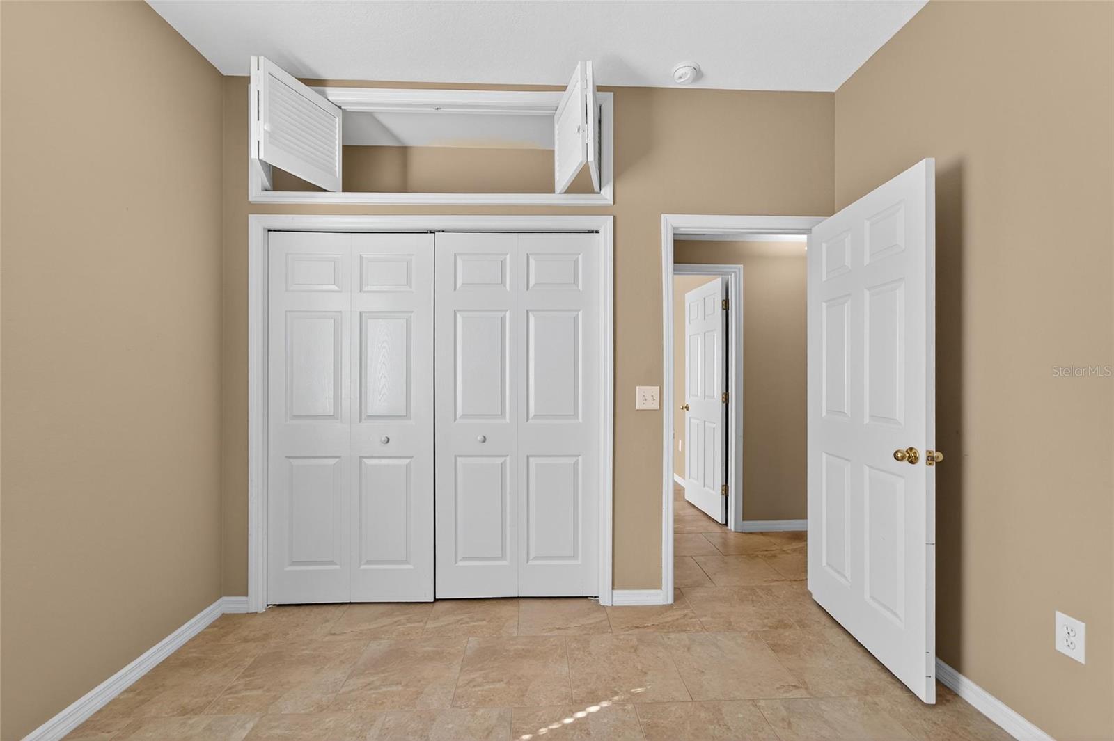 Image 52 of 87 For 1615 Oracle Drive