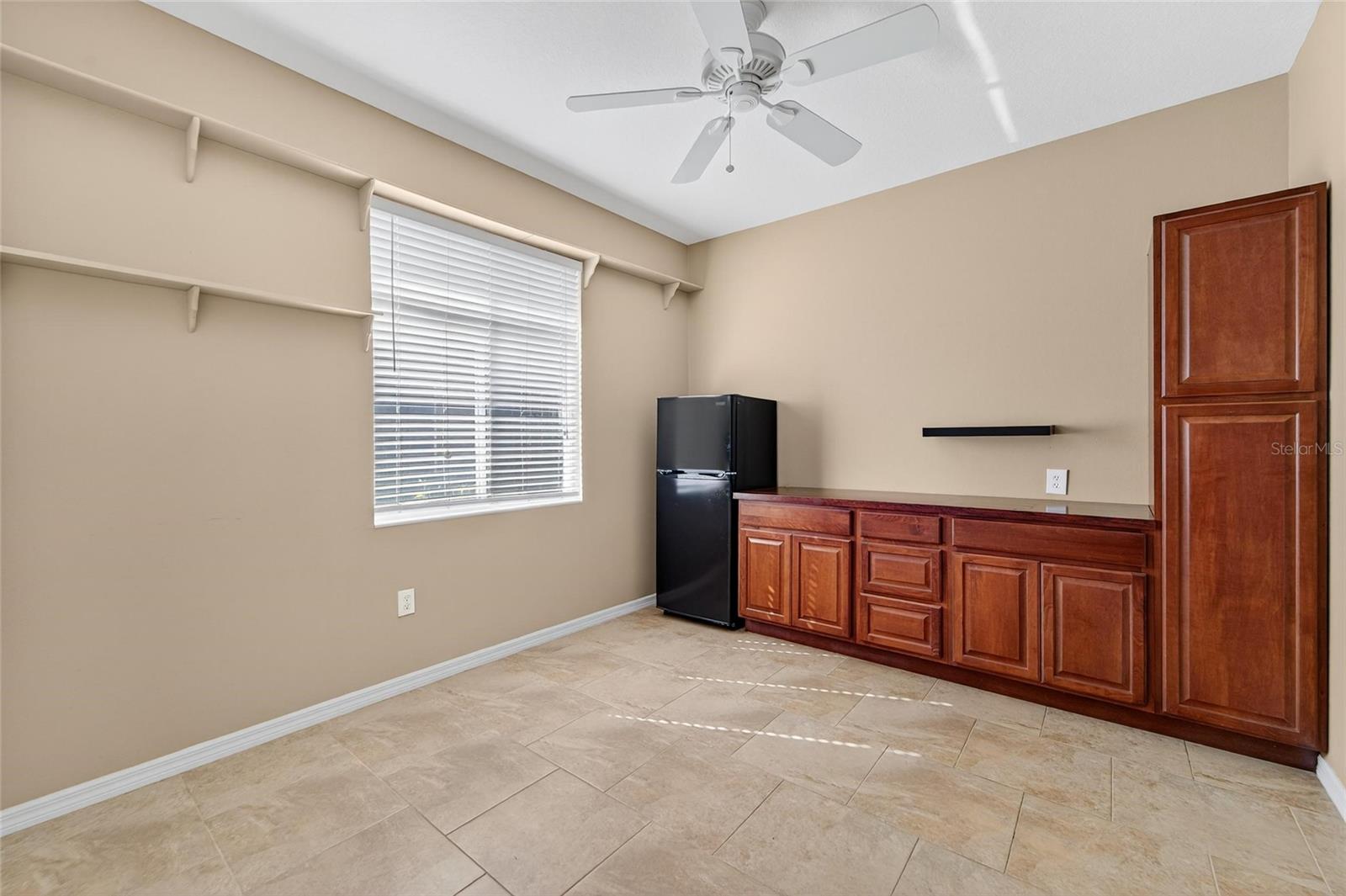 Image 54 of 87 For 1615 Oracle Drive