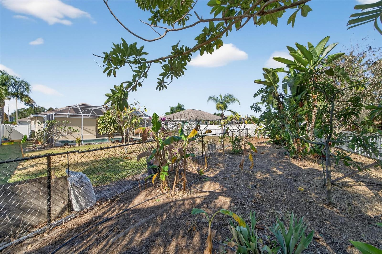 Image 78 of 87 For 1615 Oracle Drive