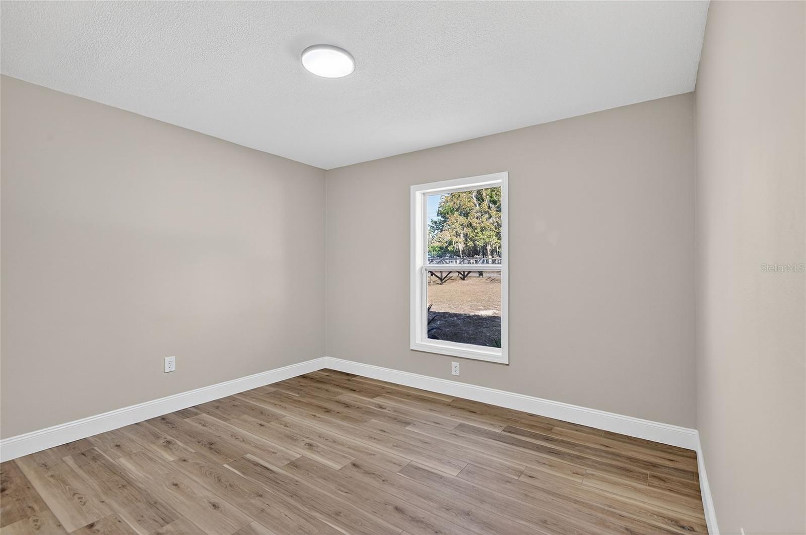 Image 22 of 32 For 7078 Threshold Point