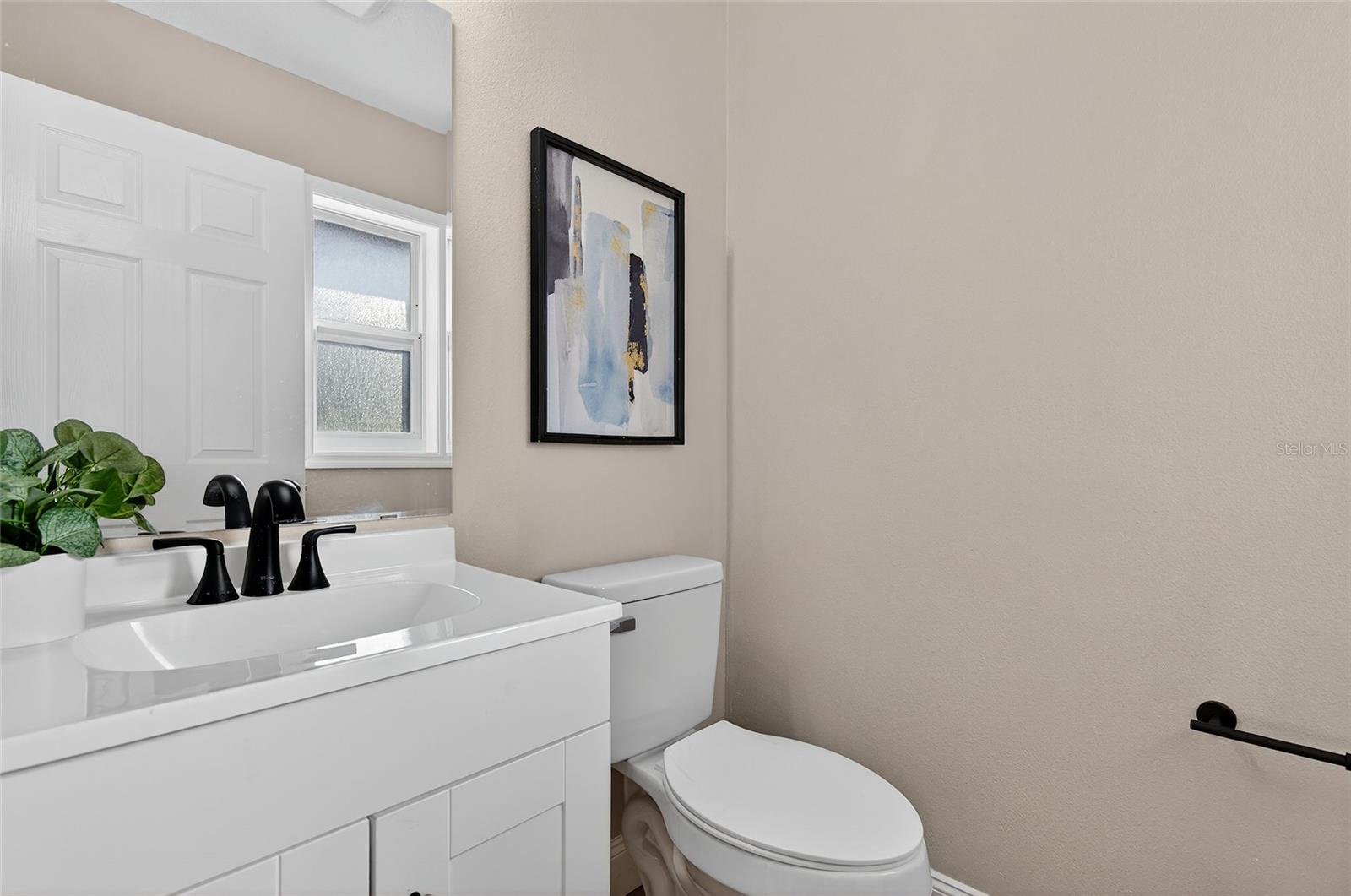 Image 28 of 32 For 7078 Threshold Point