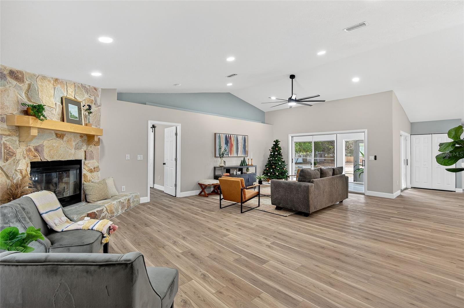 Image 36 of 82 For 7078 Threshold Point