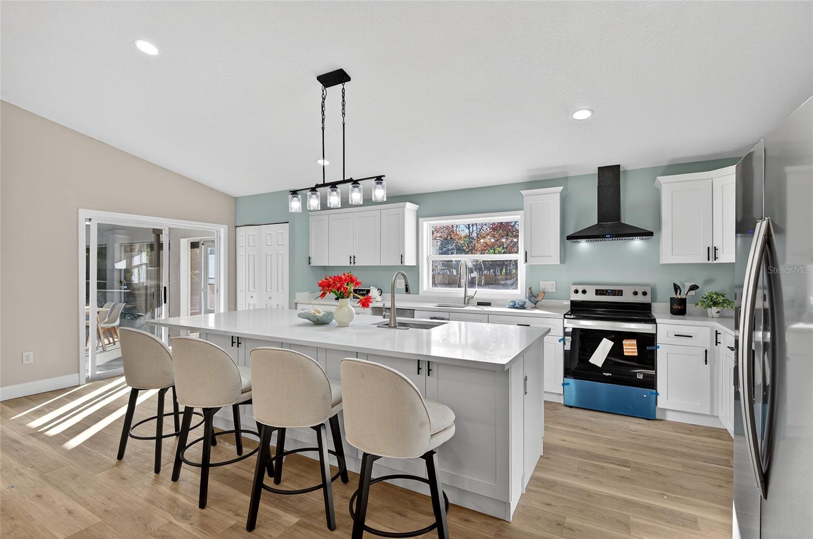 Image 8 of 32 For 7078 Threshold Point