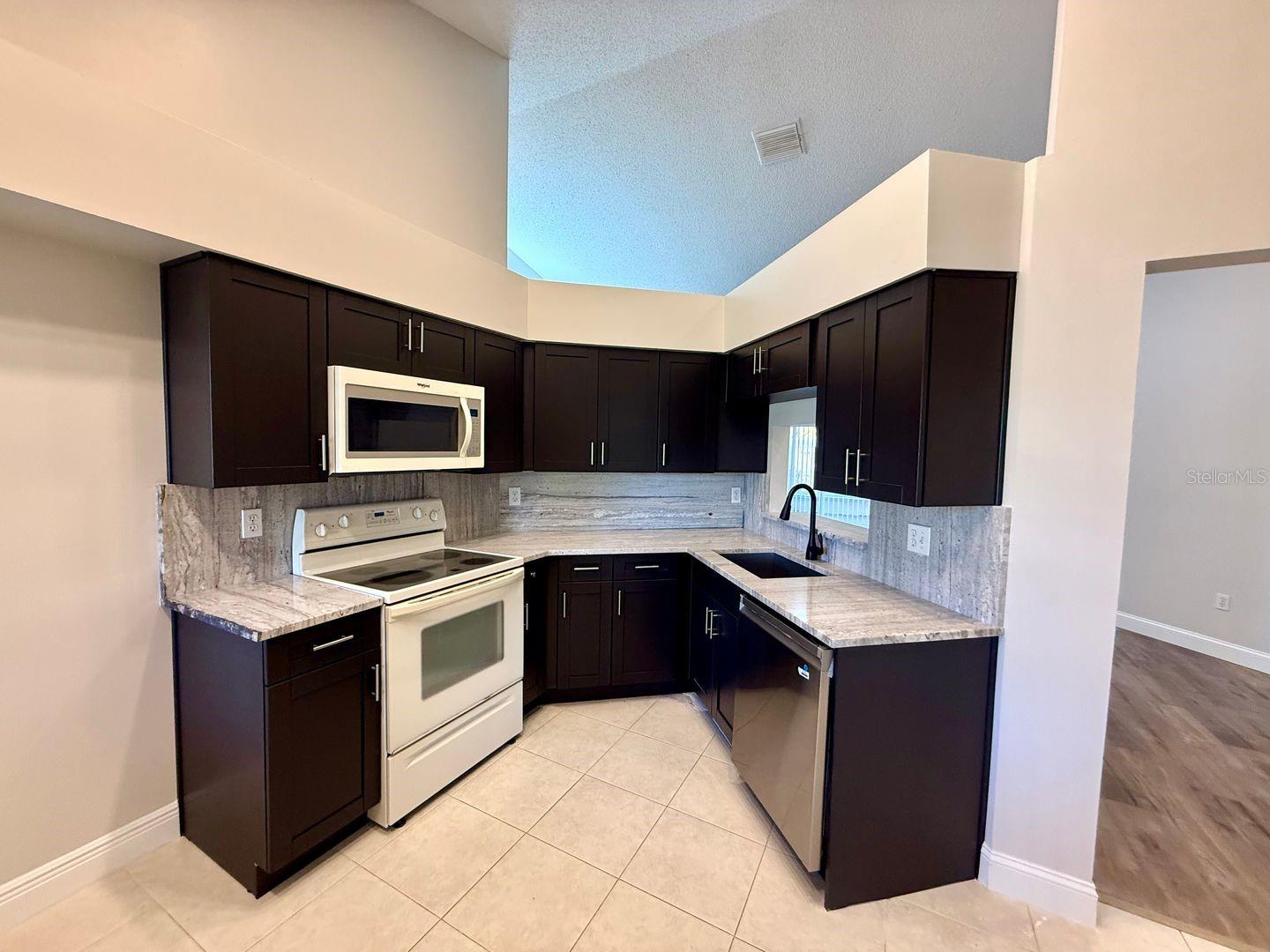 Image 8 of 36 For 8725 Huntfield Street