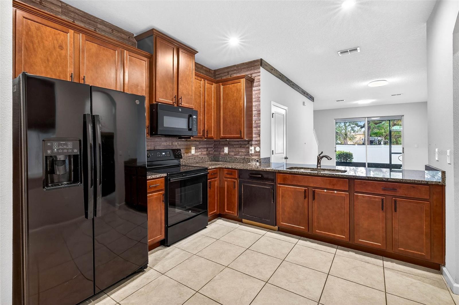 Image 4 of 28 For 2140 Laceflower Drive