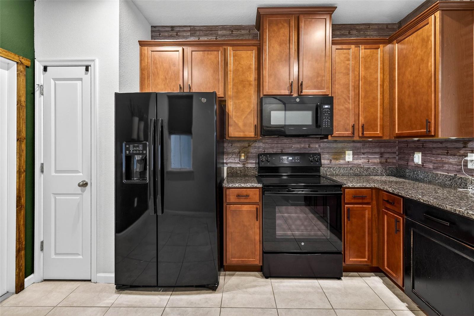 Image 6 of 28 For 2140 Laceflower Drive