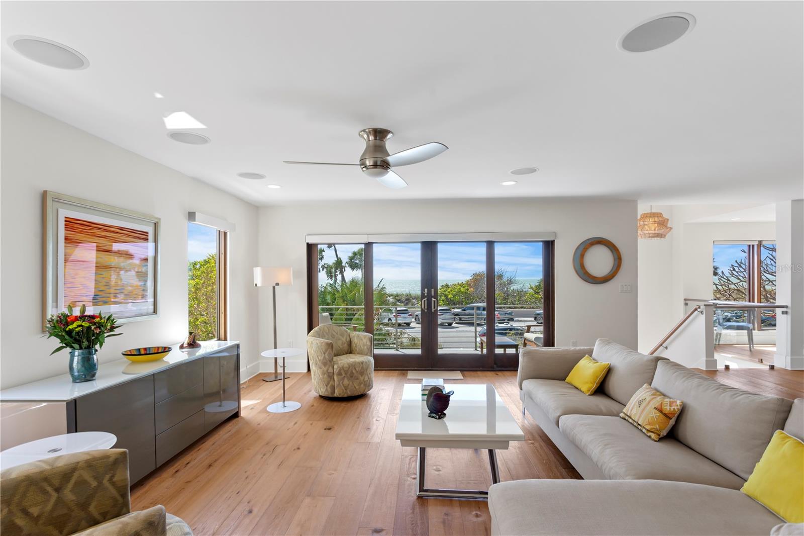 Listing photo id 18 for 2003 Gulf Way