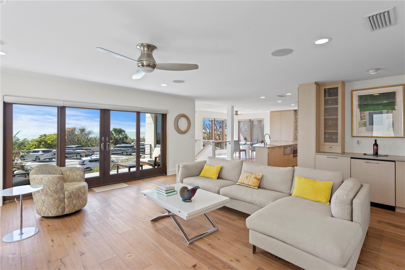 Listing photo id 22 for 2003 Gulf Way