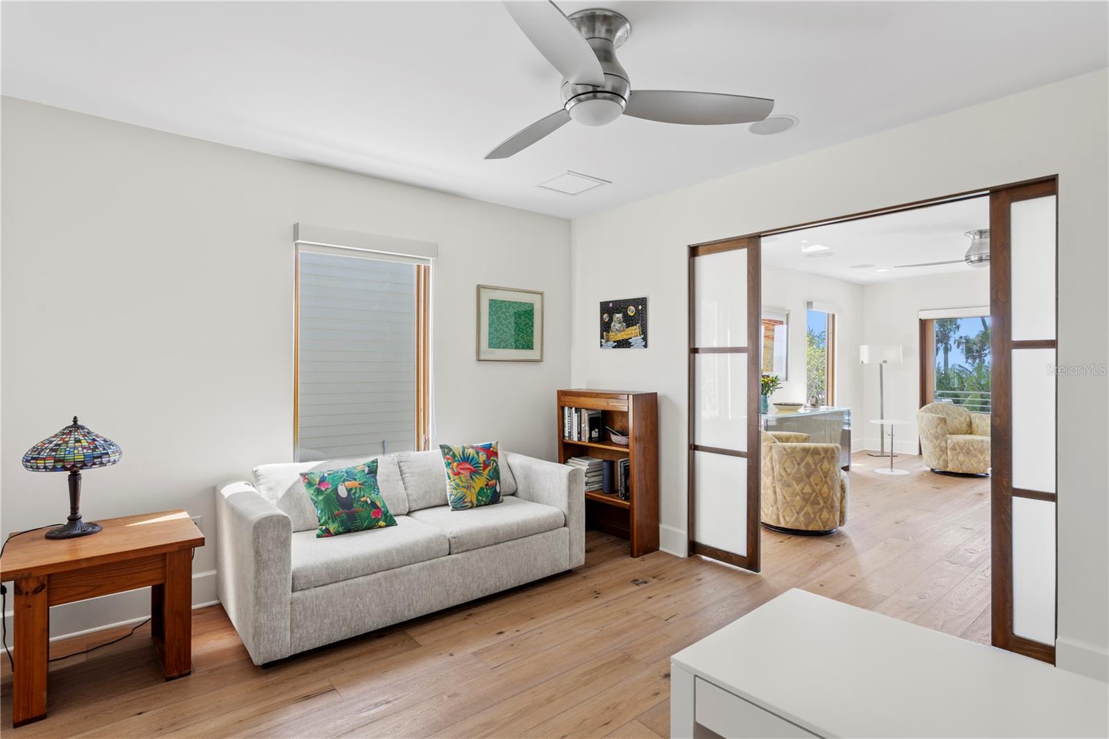 Listing photo id 27 for 2003 Gulf Way