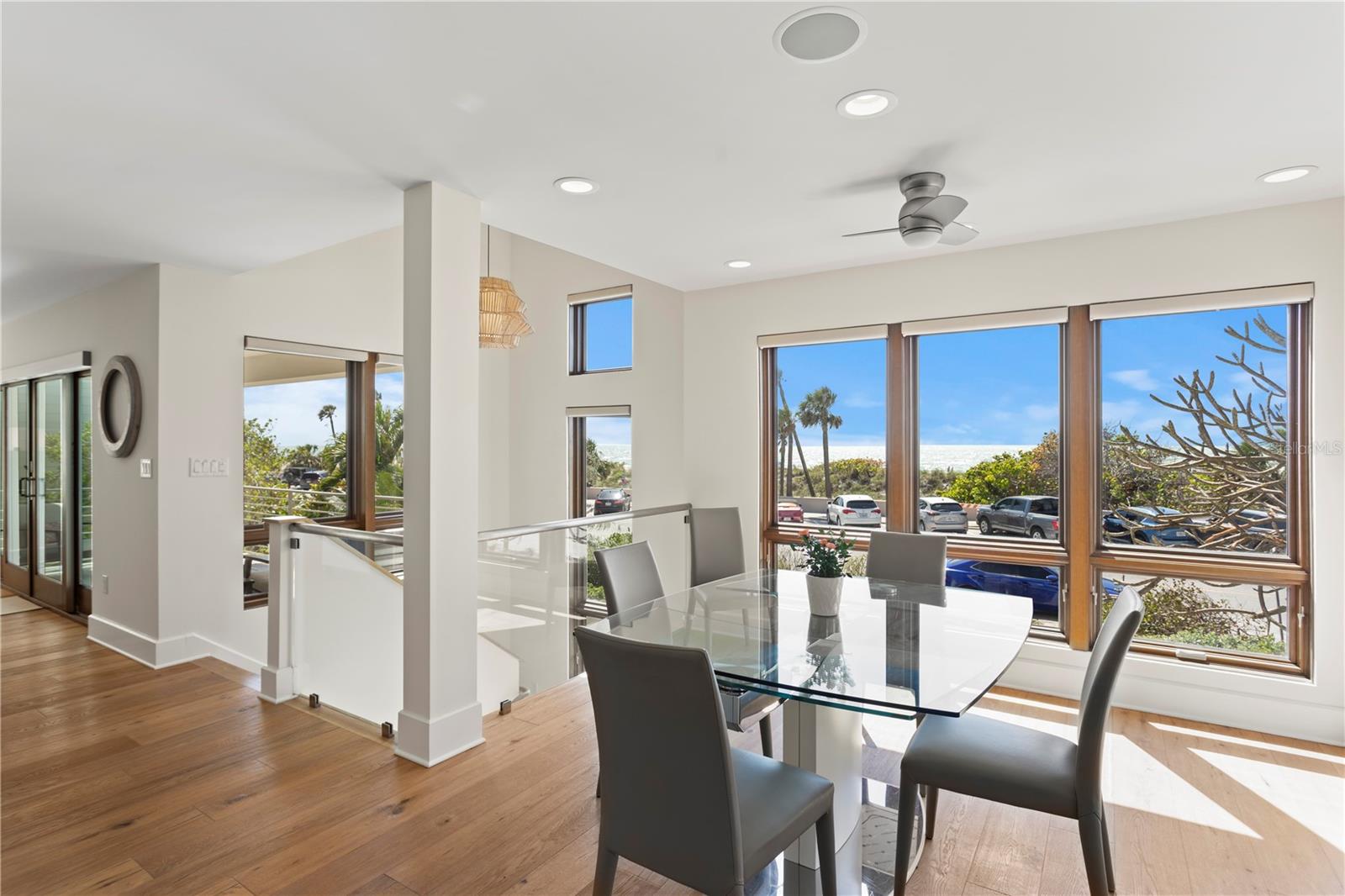 Listing photo id 5 for 2003 Gulf Way