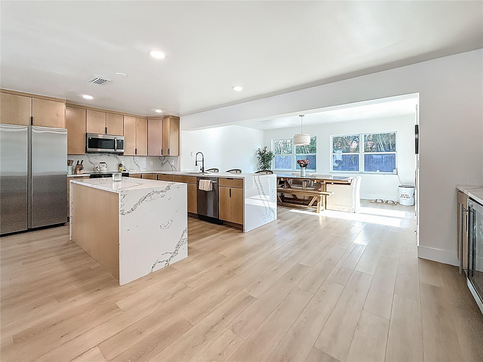 Image 10 of 65 For 9585 Portside Drive