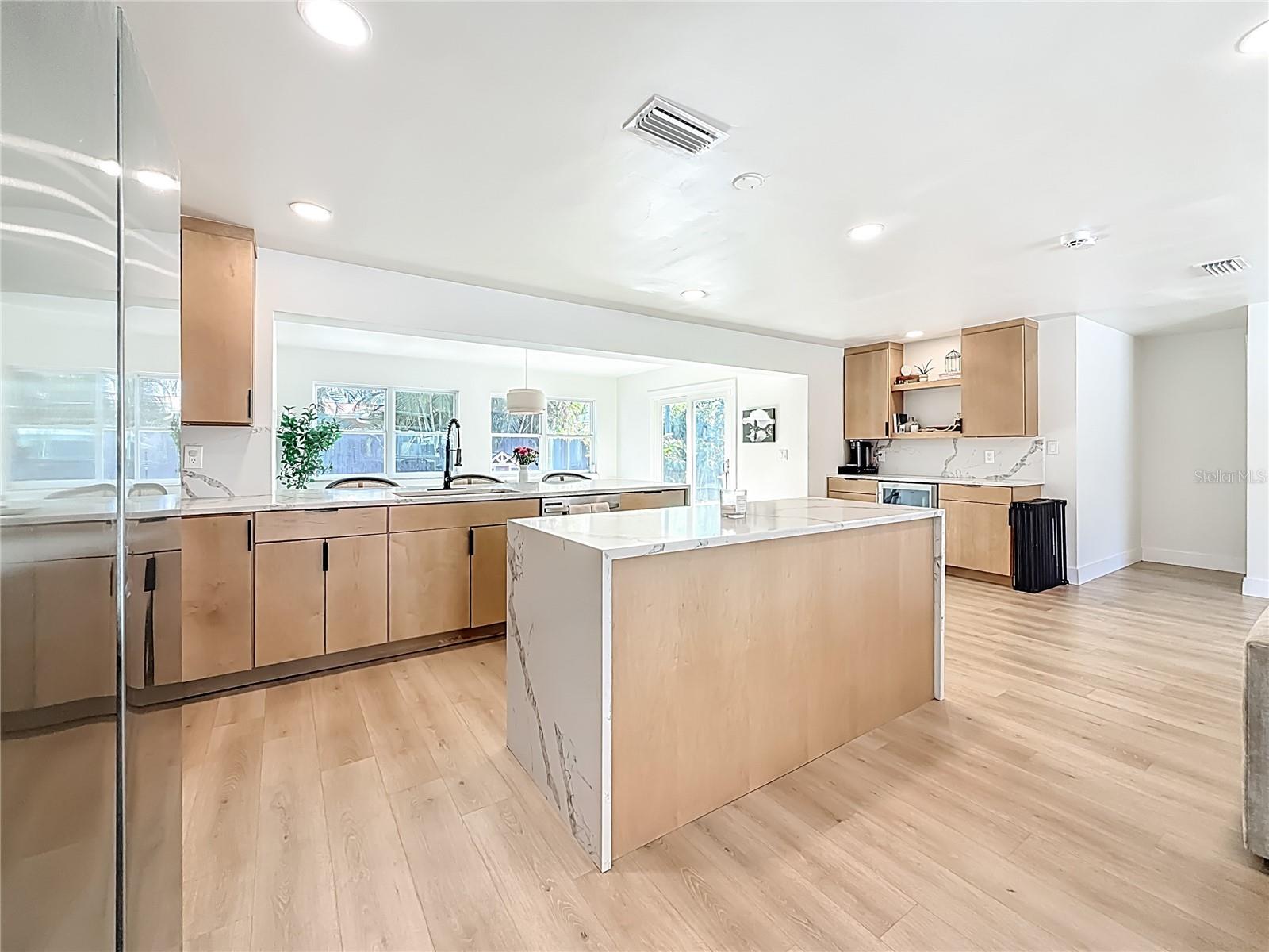 Image 13 of 65 For 9585 Portside Drive