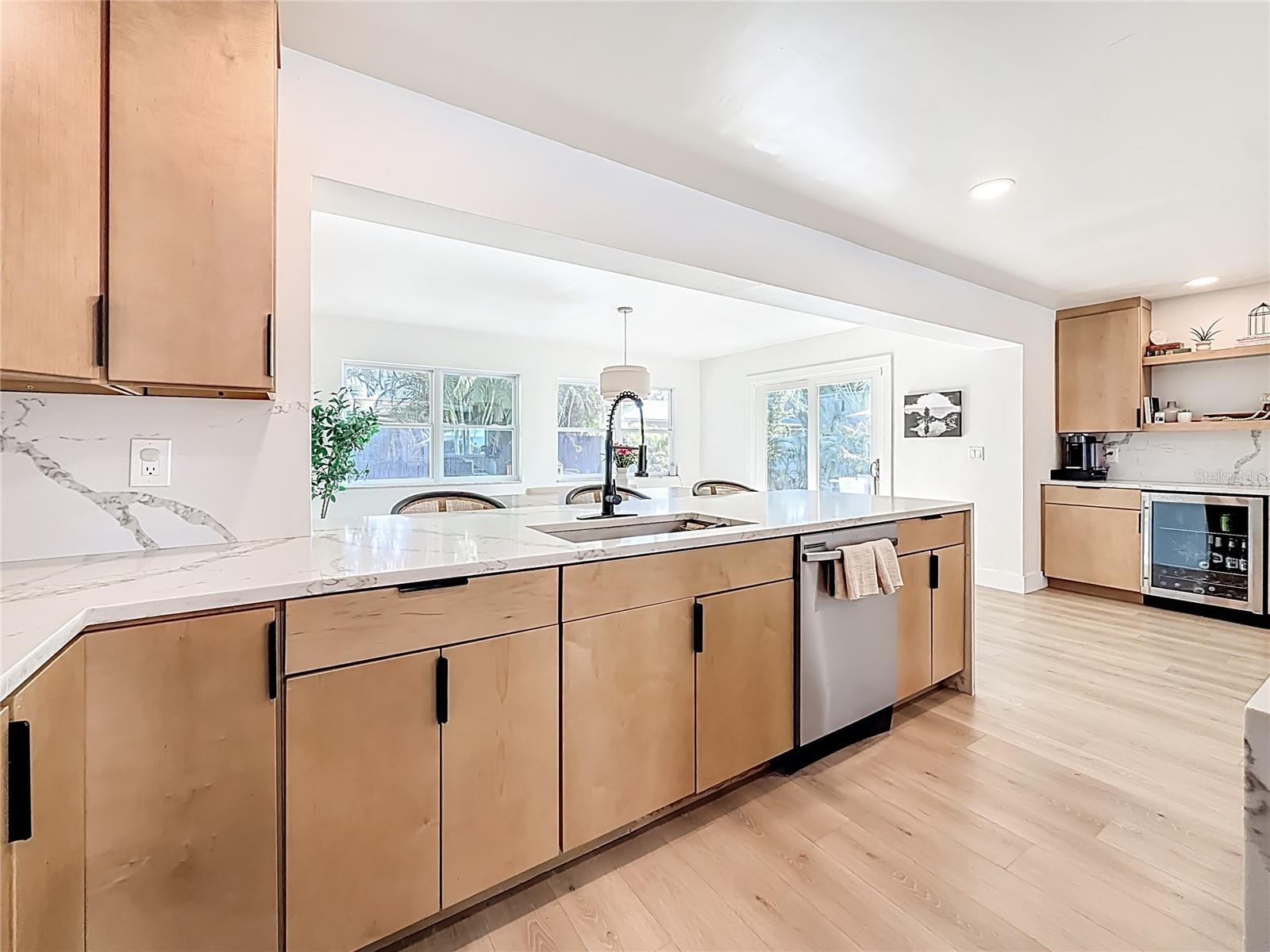 Image 14 of 65 For 9585 Portside Drive