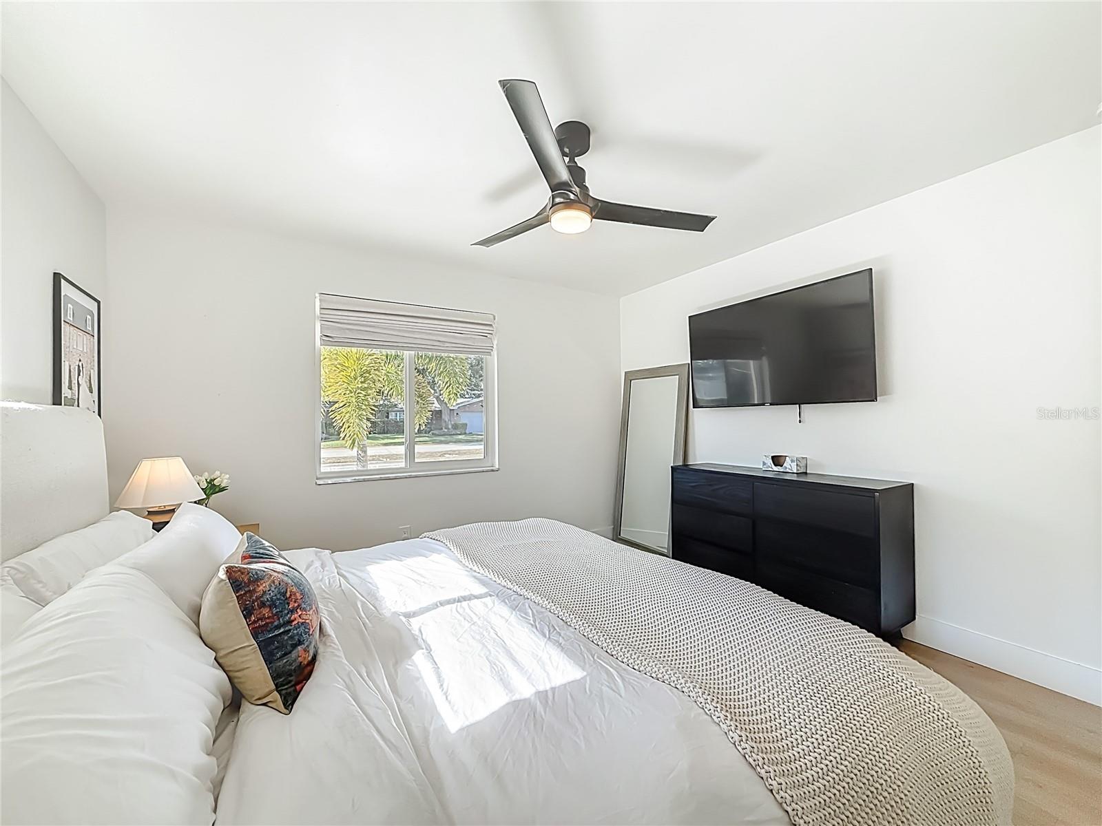 Image 24 of 65 For 9585 Portside Drive