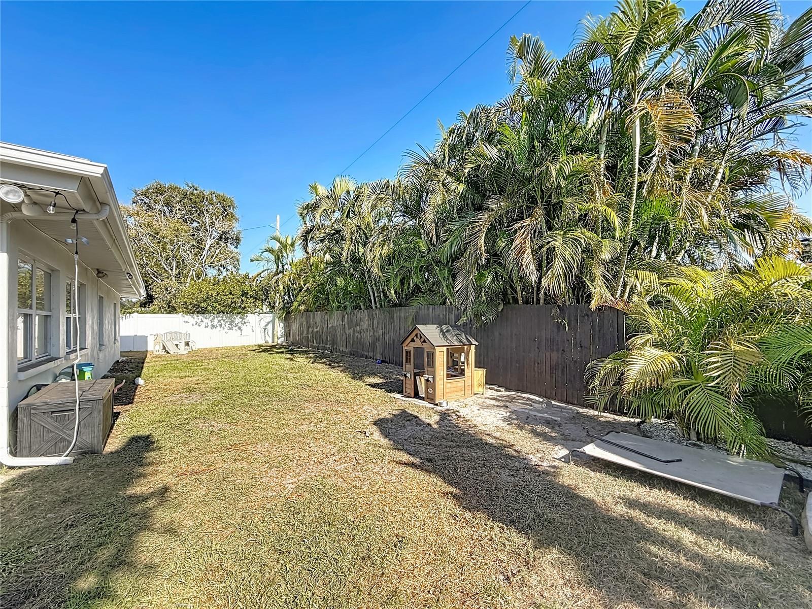 Image 49 of 65 For 9585 Portside Drive