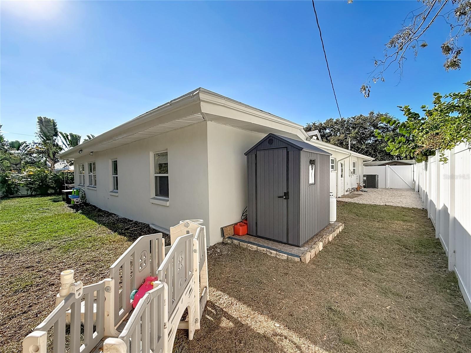 Image 54 of 65 For 9585 Portside Drive