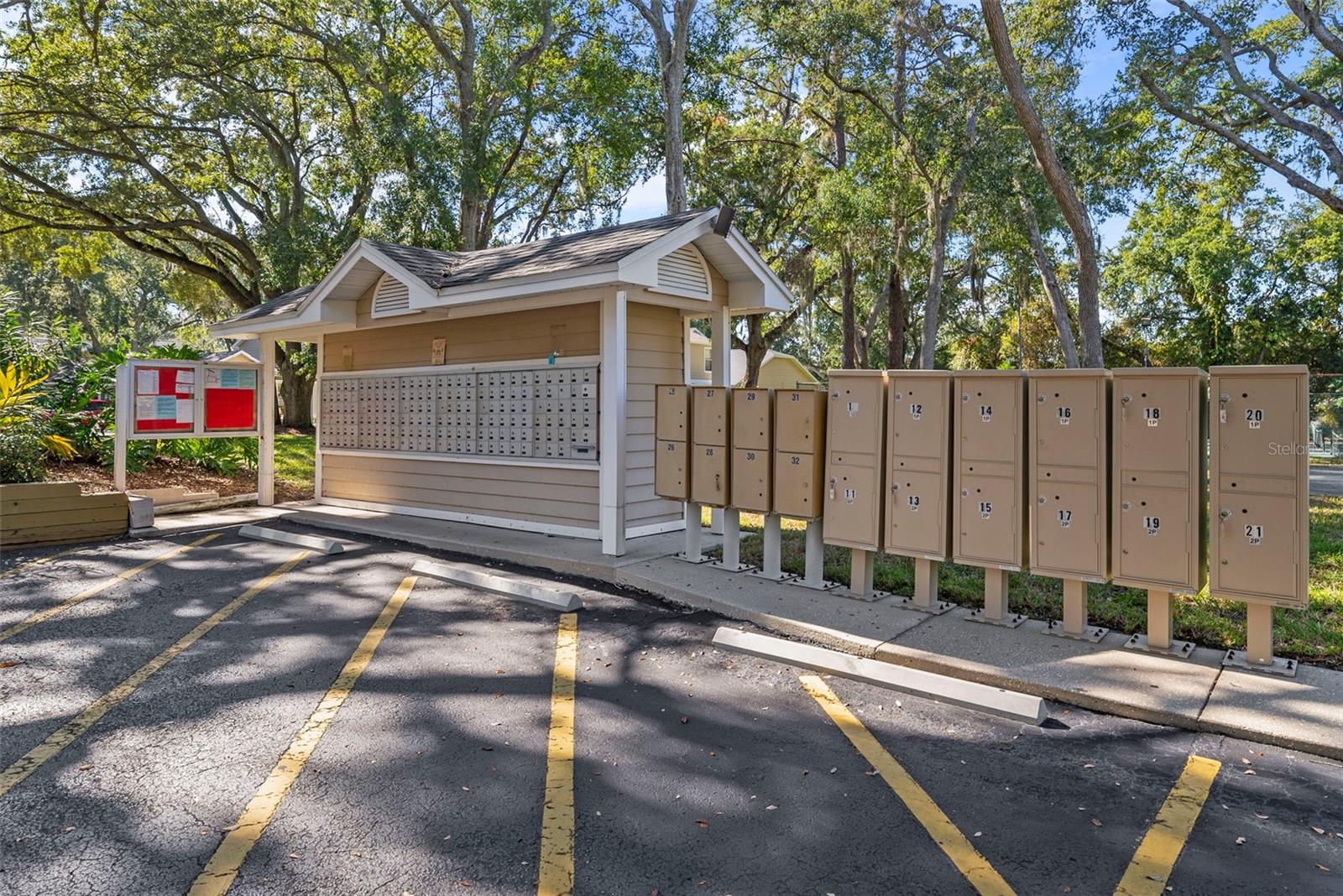 Image 40 of 56 For 3277 Fox Chase Circle N 105