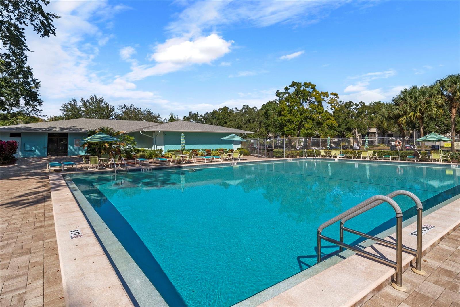 Image 42 of 56 For 3277 Fox Chase Circle N 105