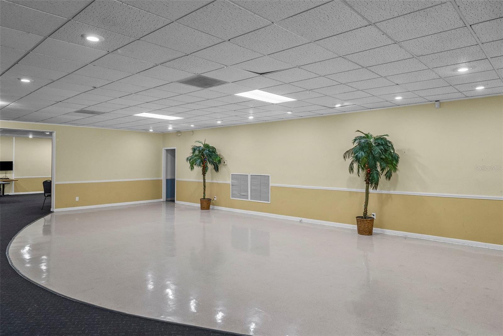 Image 53 of 56 For 3277 Fox Chase Circle N 105