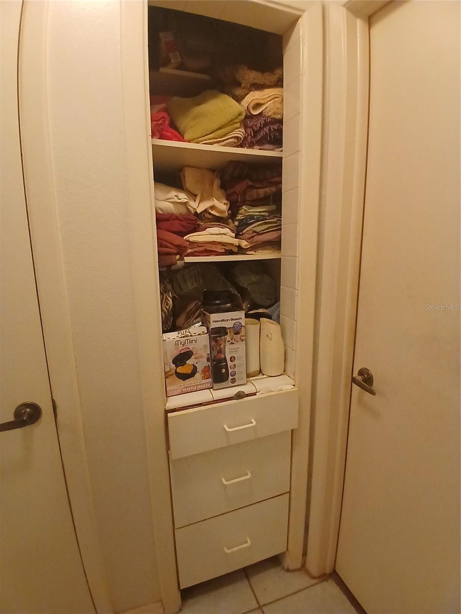 Image 7 of 17 For 4031 Tumble Wood Trail 204