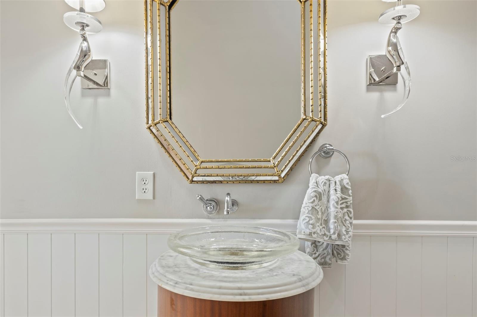 Listing photo id 19 for 17301 Ladera Estates Boulevard