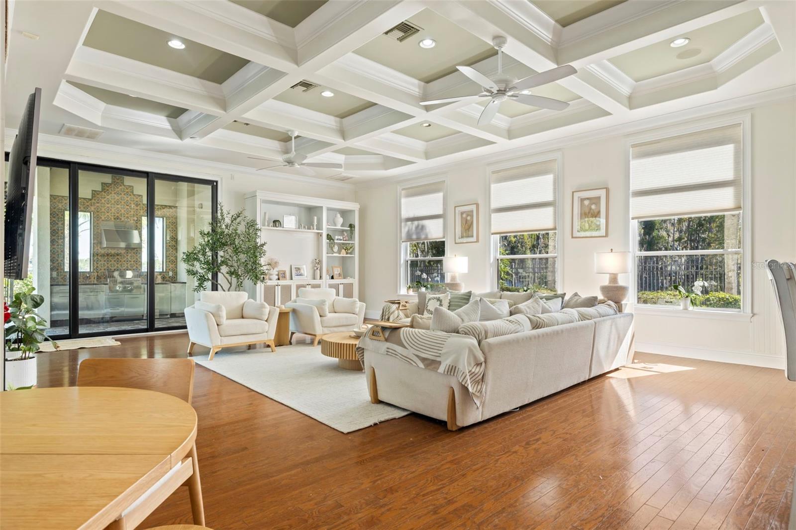 Listing photo id 22 for 17301 Ladera Estates Boulevard