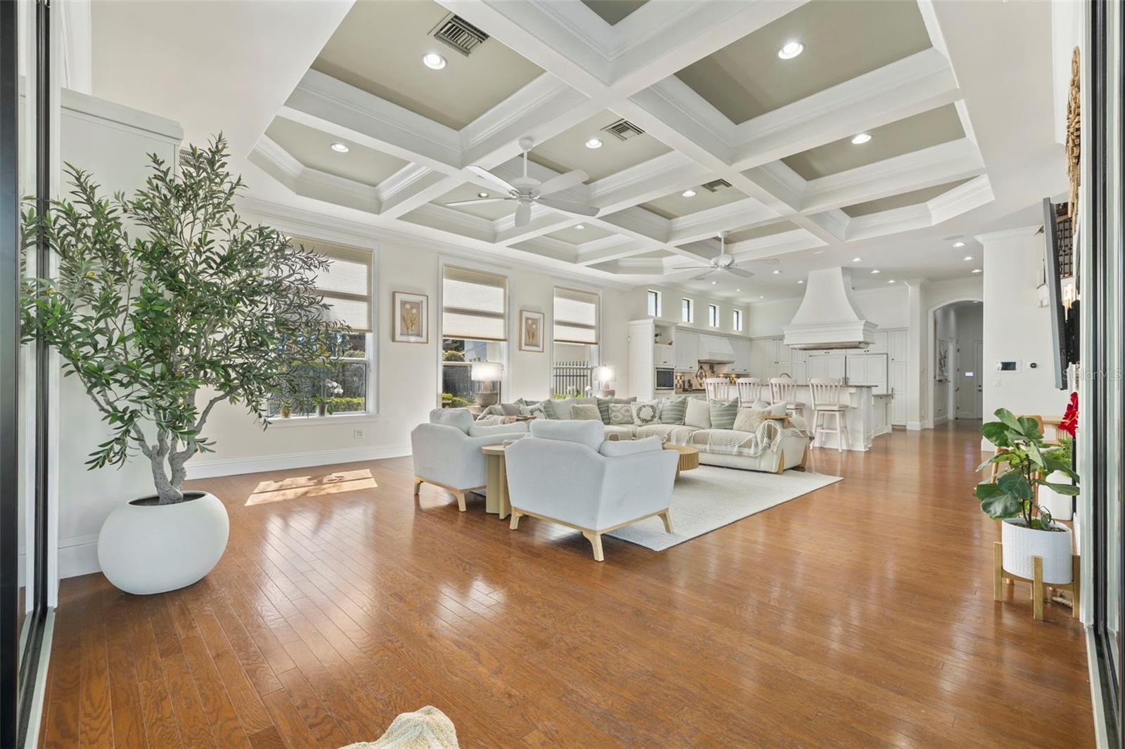 Listing photo id 23 for 17301 Ladera Estates Boulevard