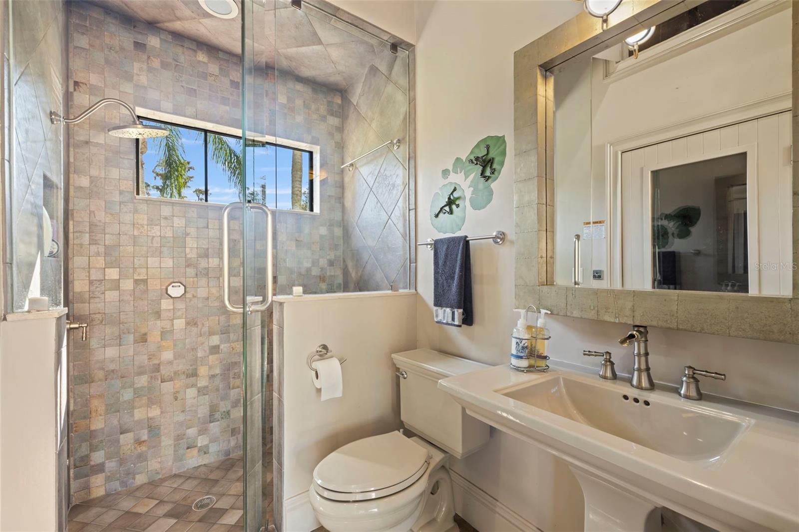 Listing photo id 81 for 17301 Ladera Estates Boulevard