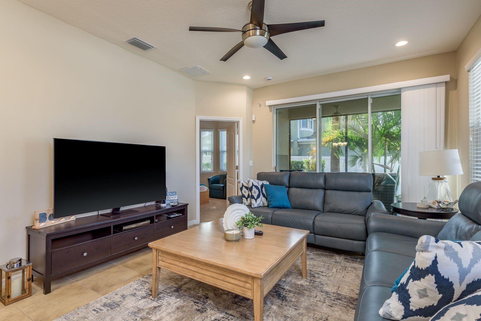 Image 5 of 40 For 12910 Whittington Court