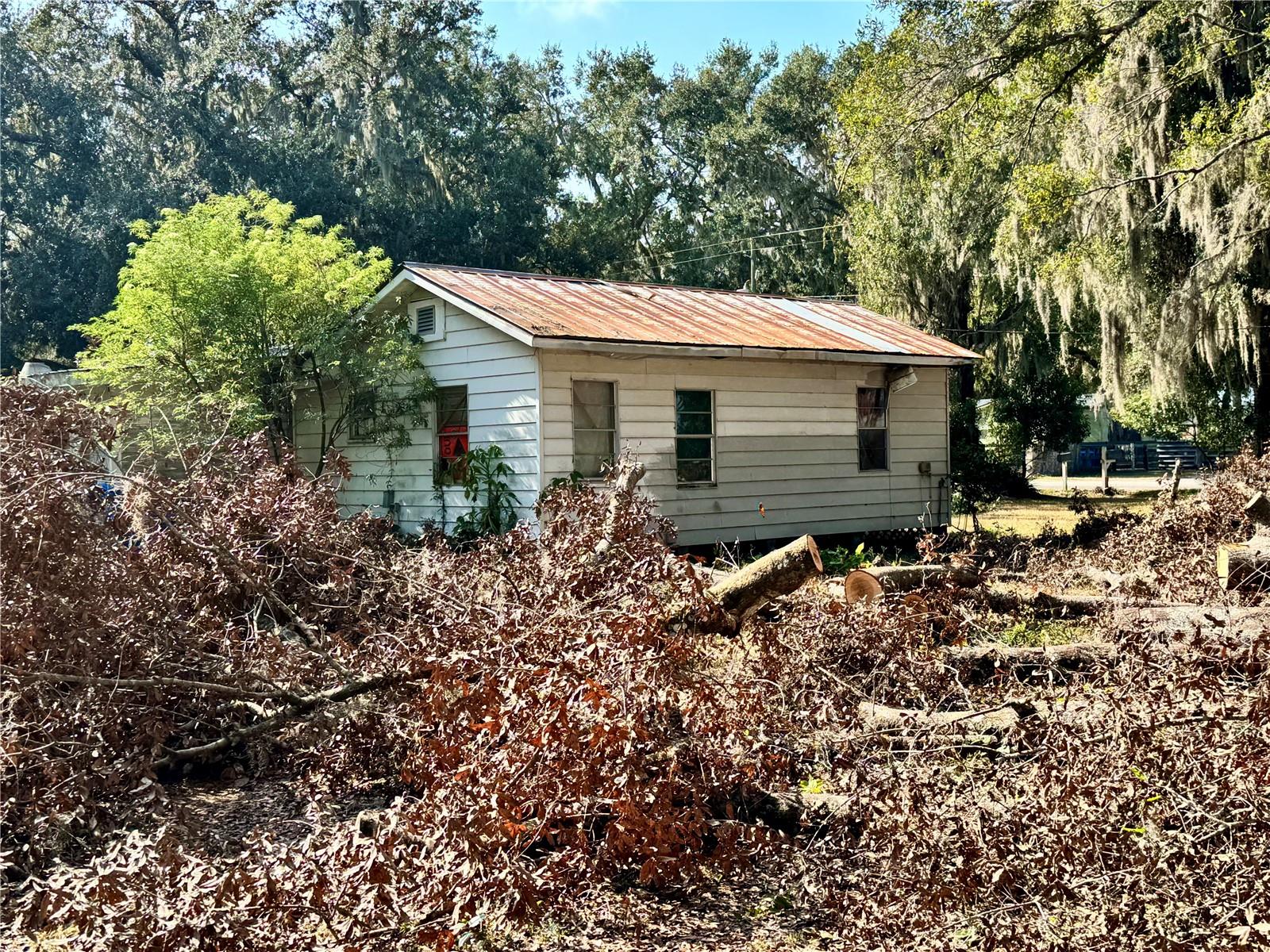 Image 8 of 13 For 4702 Strauss Road