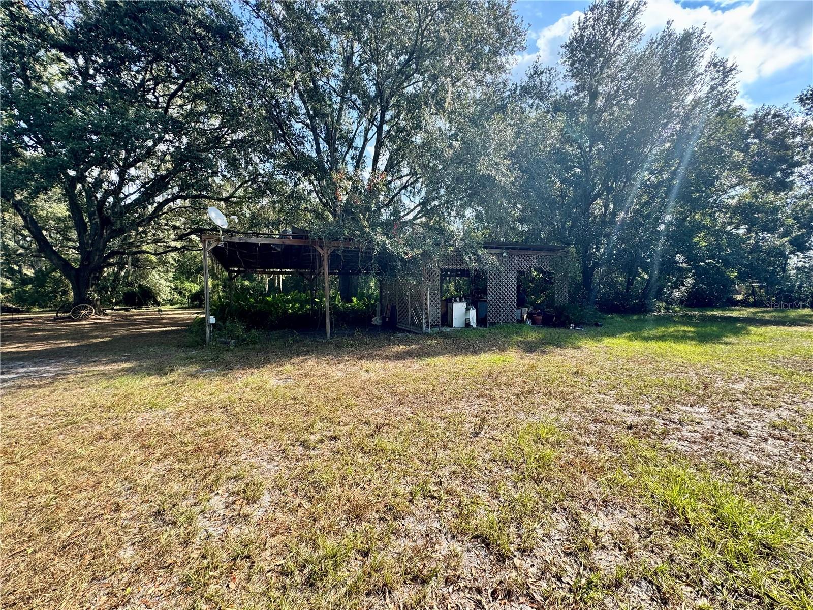 Image 9 of 13 For 4702 Strauss Road