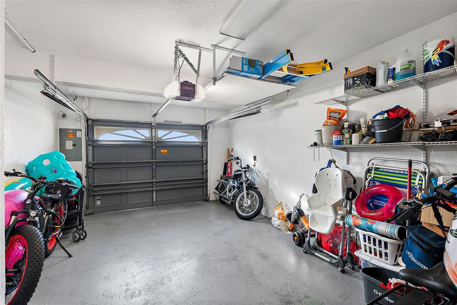 Image 17 of 51 For 14508 Alejo Court