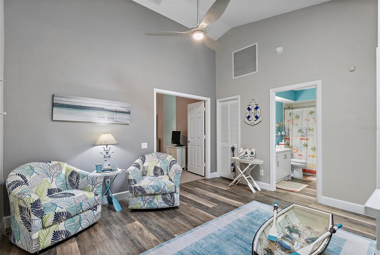 Image 22 of 51 For 14508 Alejo Court