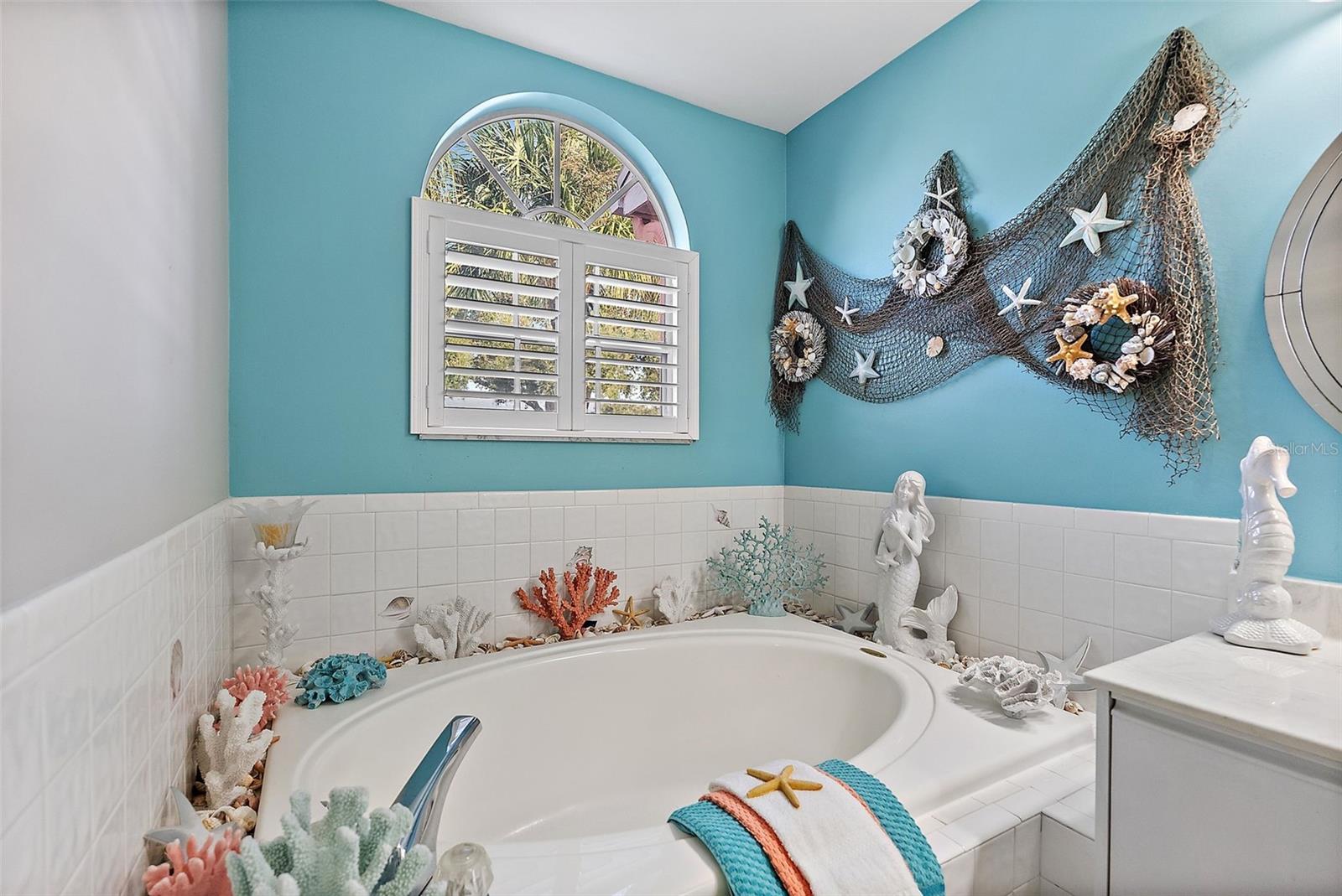 Image 30 of 51 For 14508 Alejo Court