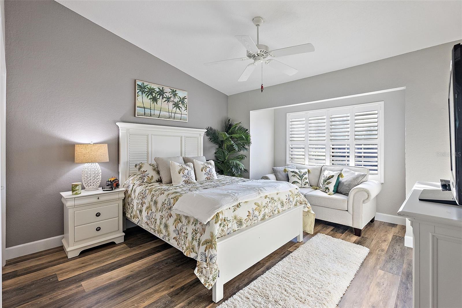 Image 34 of 51 For 14508 Alejo Court