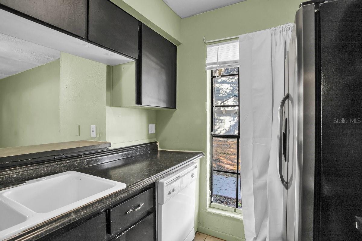 Image 19 of 40 For 1817 Crystal Grove Drive