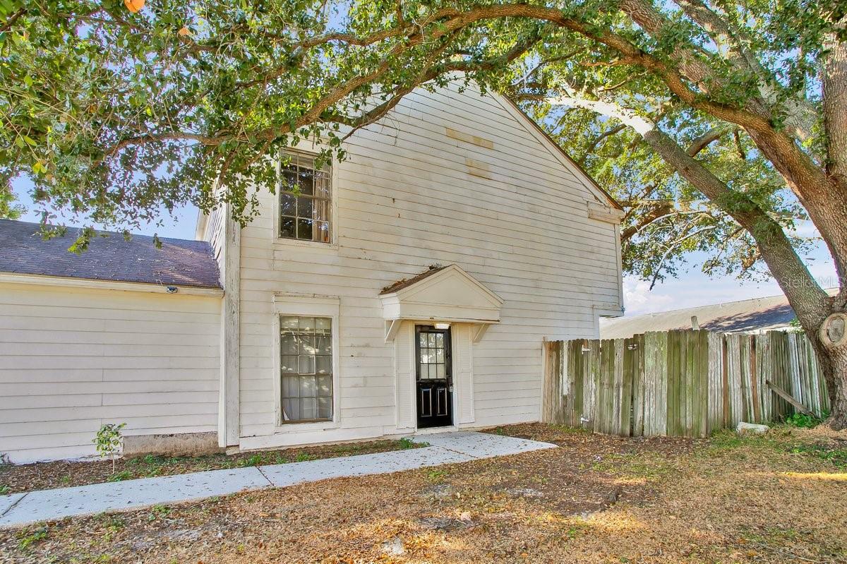 Image 2 of 40 For 1817 Crystal Grove Drive