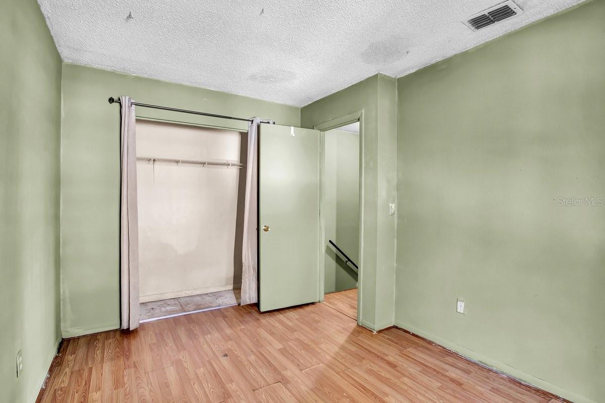 Image 35 of 40 For 1817 Crystal Grove Drive