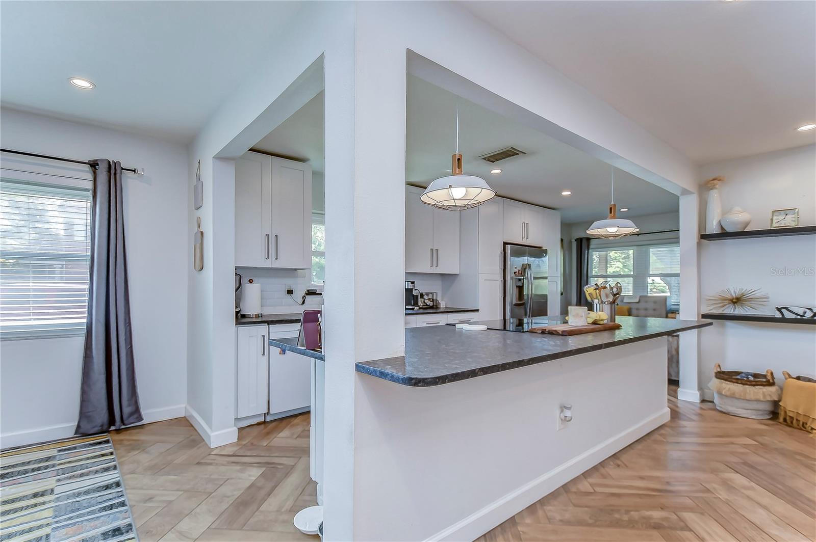 Image 3 of 18 For 113 Davis Boulevard